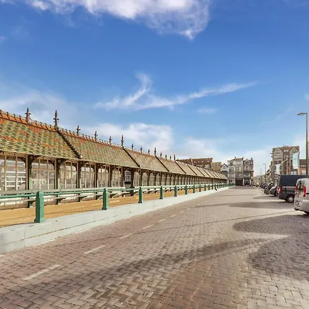Family Stay, Blankenberge, Cleaning Included Apartment *